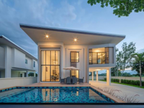 Luxury Pool Villa 3 Bedrooms 5kms to Central Festival Chiang Mai